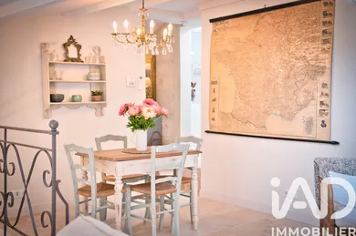 Apartment in Uzès (30700)