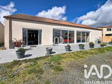 Traditional house in SAINT HILAIRE DE CLISSON (44190)