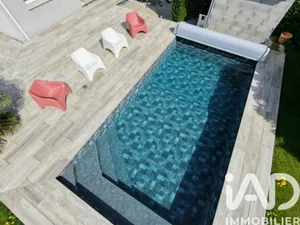 House in Luriecq (42380)