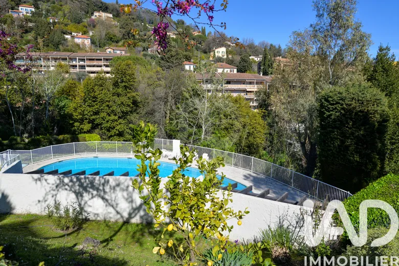 Appartement 3 pièces 76 m² · à Vence · 75,9 m² · 389 000 €