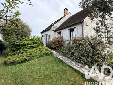 House in Varennes-Jarcy (91480)