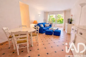 Apartment in Cavalaire-sur-Mer (83240)