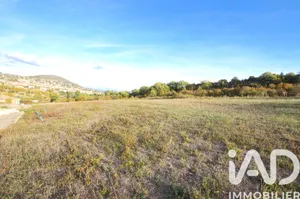 Building plot in Manosque (04100)