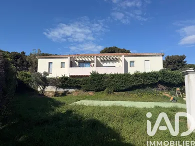 Immeuble à Six-Fours-les-Plages (83140)