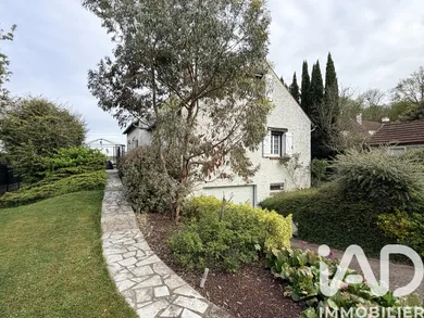 House in Varennes-Jarcy (91480)