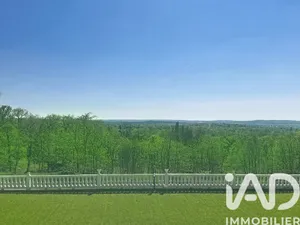 Domain in Montfort-l'Amaury (78490)