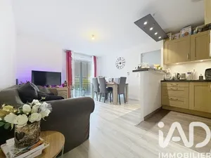 Apartment in Vert-Saint-Denis (77240)