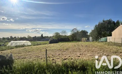 Terrain à bâtir à Saint-Denis-de-Pile (33910)