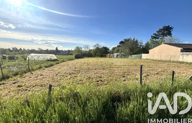 Terrain à bâtir à Saint-Denis-de-Pile (33910)