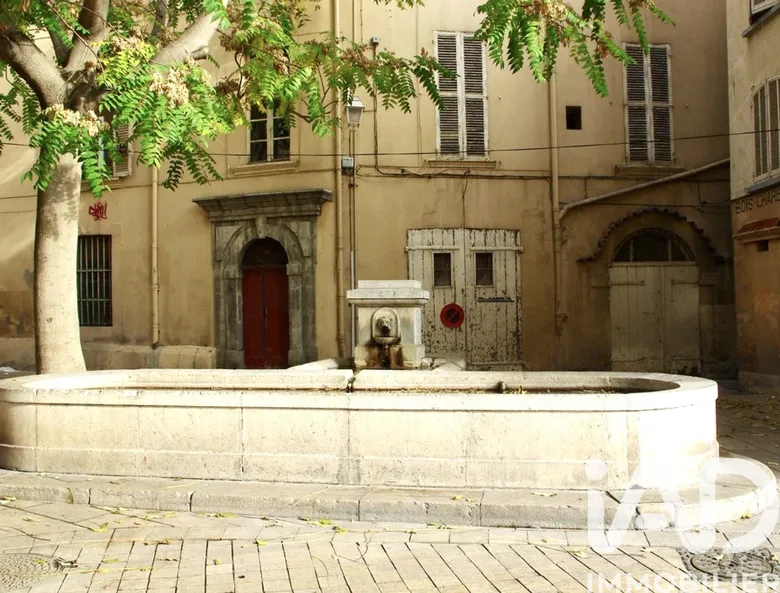 Bar, Brasserie, Tabac à Toulon (83000) · 15 m² · 49 920 €