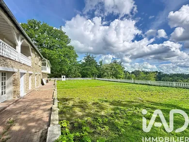 Domain in Montfort-l'Amaury (78490)