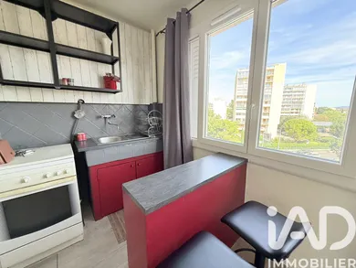 Apartment in Toulon (83000)
