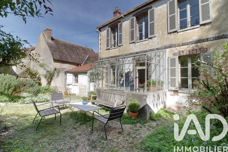 Maison 6 pièces 122 m² · à Champigny · 122 m² · 229 000 €