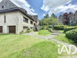 Demeure à Le Malzieu-Ville (48140)