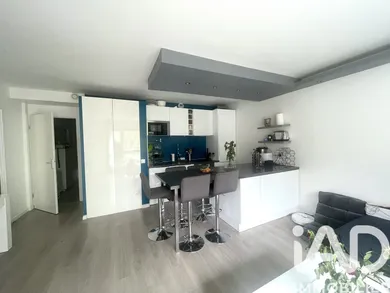 Apartment in Montreuil (93100)
