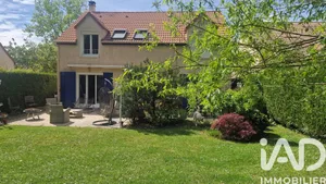 Maison traditionnelle à Lésigny (77150)