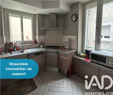 Building in Saint-Céré (46400)