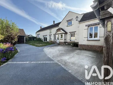 Longere in Villeblevin (89340)