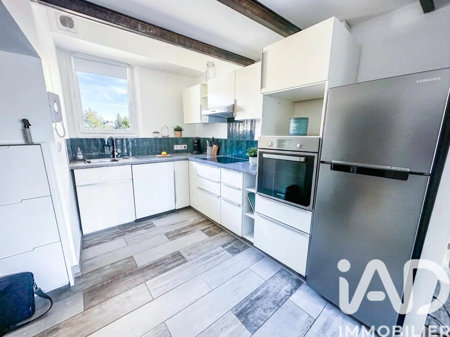Vente appartement à Hyères (83400) : appartement 2 pièces 52 m² - 2003219 — 2