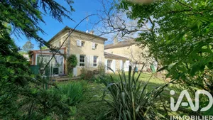 Maison de campagne à Saint-Pey-de-Castets (33350)