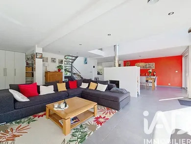 Maison d'architecte à L'Étang-la-Ville (78620)