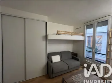 Apartment in Paris (75011)