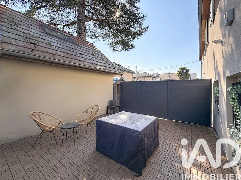Appartement 5 pièces 153 m² · à Lorry-lès-Metz · 153,2 m² · 235 000 €