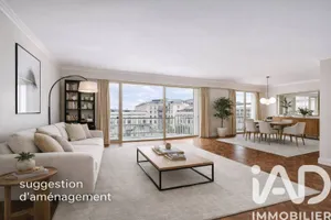 Apartment in Versailles (78000)