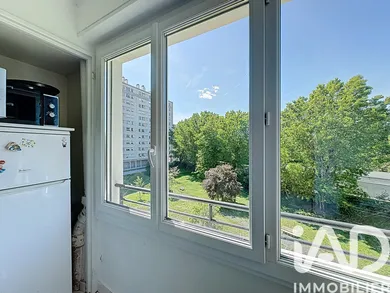 Apartment in Bordeaux (33000)