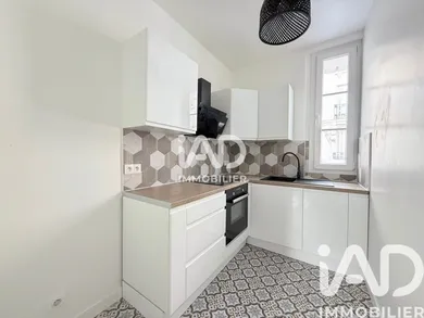 Apartment in Paris (75015)