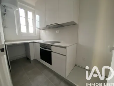 Apartment in Palaiseau (91120)