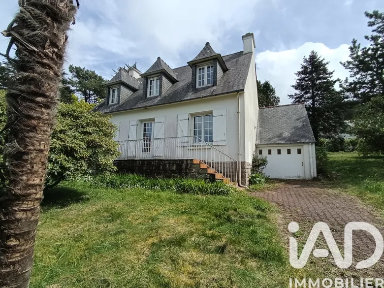 Maison 6 pièces 107 m² · à Locronan · 107 m² · 250 000 €