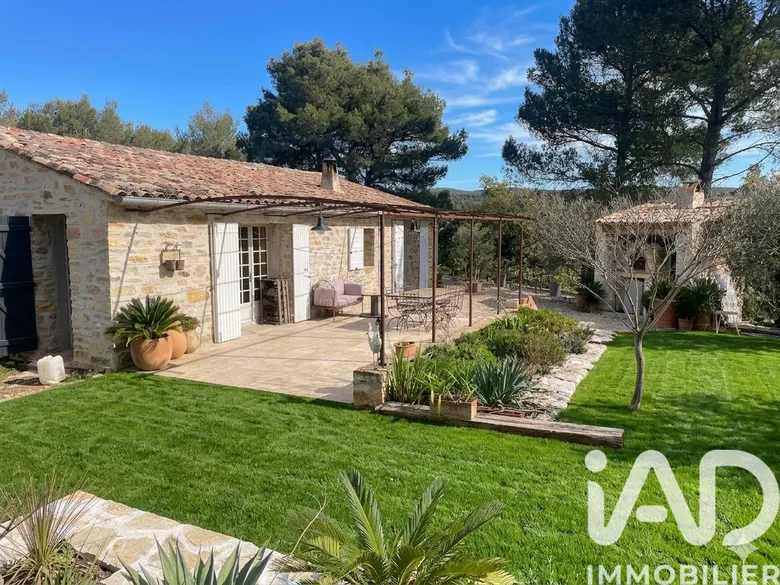 Maison 3 pièces 80 m² · à Le Beausset · 80 m² · 470 000 €