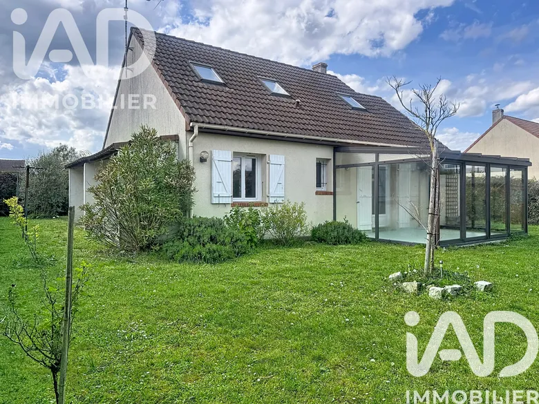 Maison 6 pièces 125 m² · à Villemandeur · 125 m² · 185 000 €