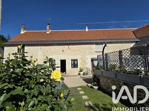 Longere in Neuil (37190)