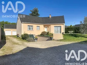 Maison traditionnelle à Villemandeur (45700)