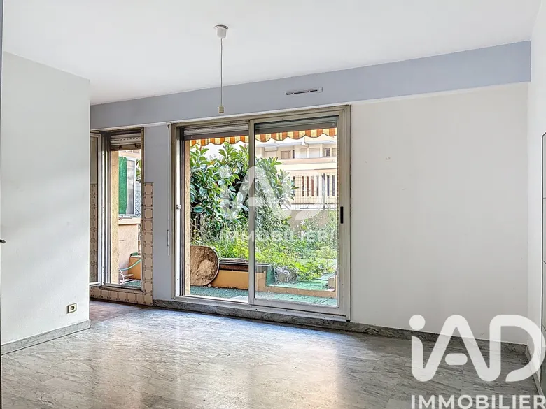 Appartement 1 pièce 25 m² · à Menton · 24,6 m² · 180 000 €