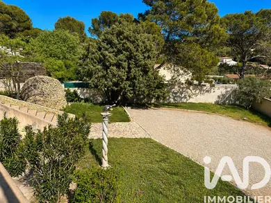 Immeuble à Piolenc (84420)