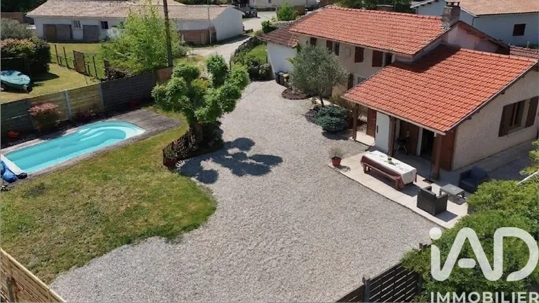 Maison 5 pièces 96 m² · à Mios · 96 m² · 325 500 €