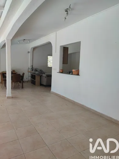 Traditional house in Saint-François (97118)