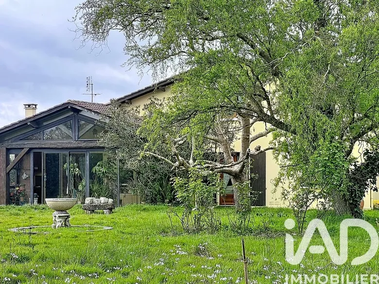 Maison 5 pièces 172 m² · à Aire-sur-l'Adour · 172 m² · 195 000 €