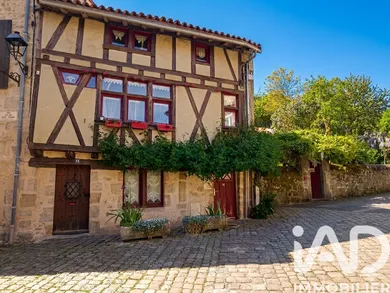 Maison à Parthenay (79200)