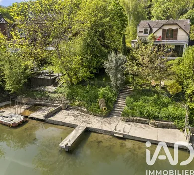 Detached house in Villennes-sur-Seine (78670)