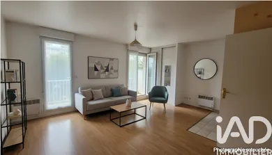 Studio à Noisy-le-Grand (93160)