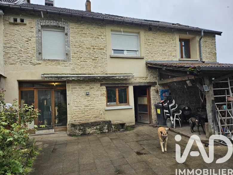 Maison 6 pièces 165 m² · à La Neuvelle-lès-Scey · 165 m² · 65 000 €