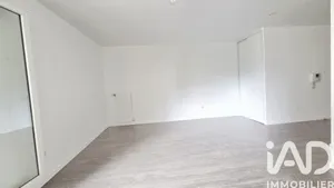 Apartment in Thiais (94320)