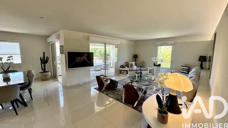 Appartement 4 pièces 123 m² · à L'Isle-sur-la-Sorgue · 123 m² · 595 000 €