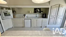 Apartment in L'Isle-sur-la-Sorgue (84800)