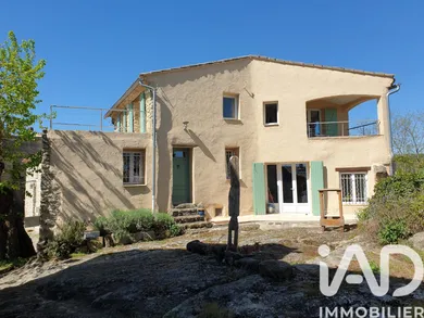 House in Pierrerue (04300)