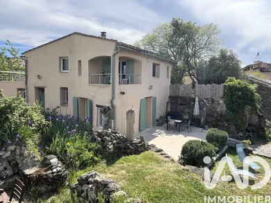 House in Pierrerue (04300)